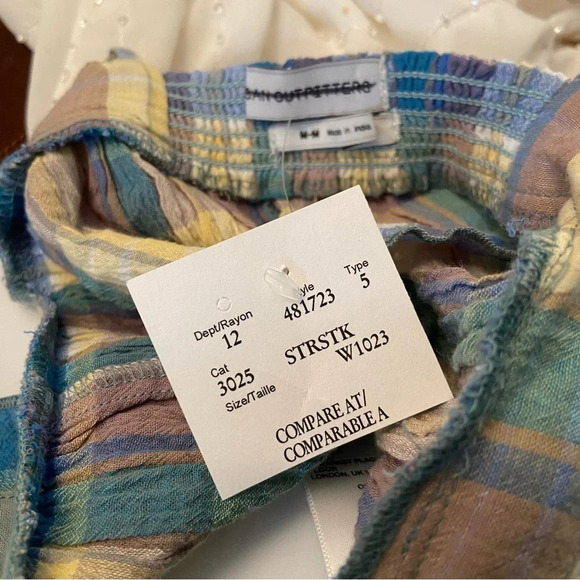 BNWT Urban Outfitters women’s plaid ruffled cropped top in size medium - Picture 7 of 8